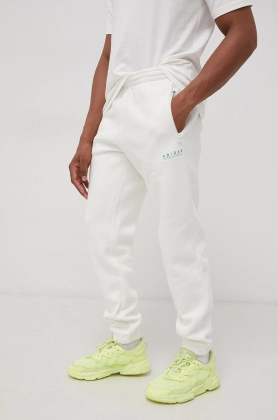 Adidas Originals Pantaloni HF4893 barbati, culoarea alb, cu imprimeu