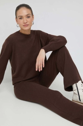 Answear Lab un set de pulover si pantaloni femei, culoarea maro