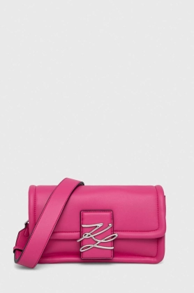 Karl Lagerfeld poseta culoarea roz