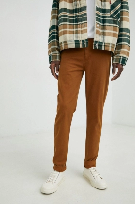 Levi\'s pantaloni barbati, culoarea maro, mulata