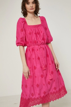 Medicine rochie din bumbac culoarea roz, midi, evazati