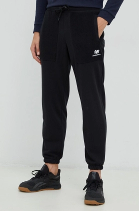 New Balance pantaloni de trening barbati, culoarea negru, cu imprimeu