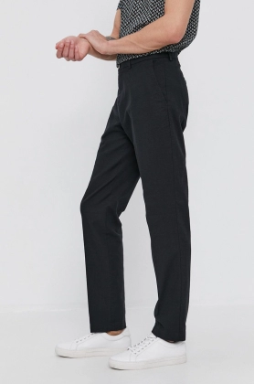 Sisley Pantaloni barbati, culoarea negru, mulat