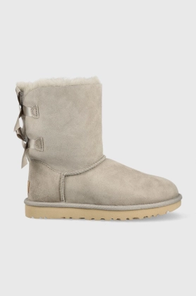 UGG cizme de zapada din piele intoarsa W Bailey Bow Ii culoarea gri